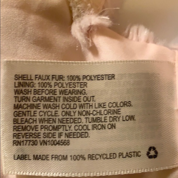 Pink faux fur Mia & Mimi stole. - Picture 5 of 6